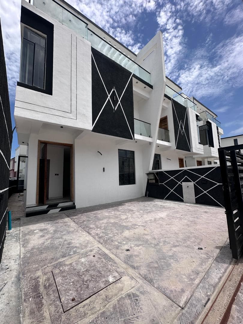 4 Bed Semi_detached at Lekki